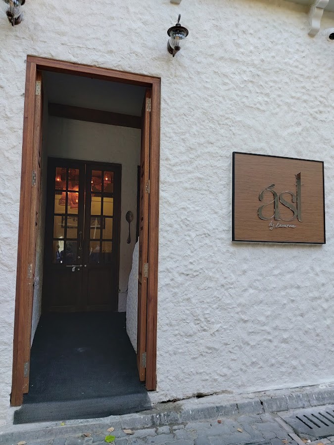 Ást by KAVÁRNA