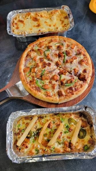 Crumbs Bakers & Pizzeria