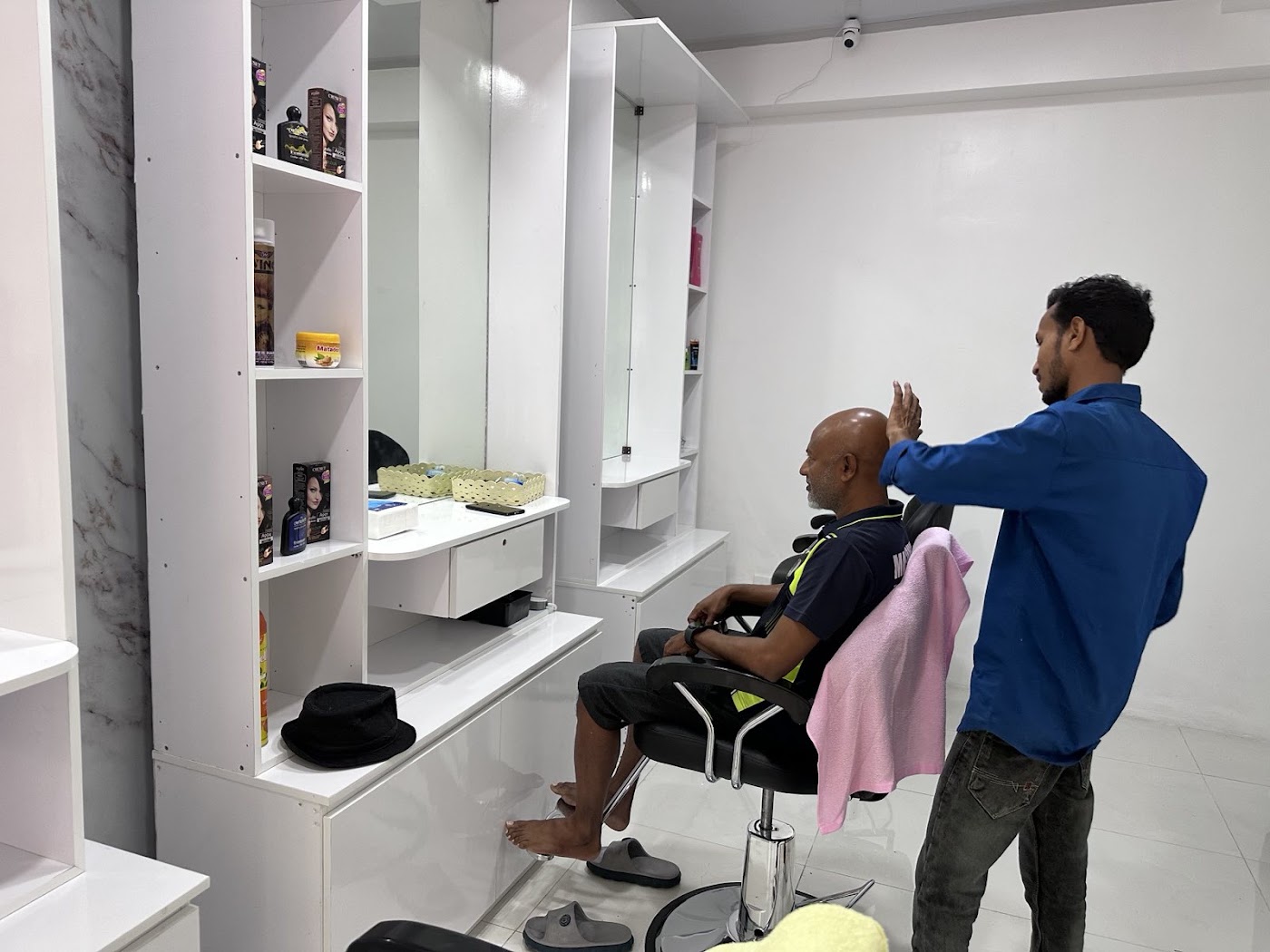 PIGEON SALON