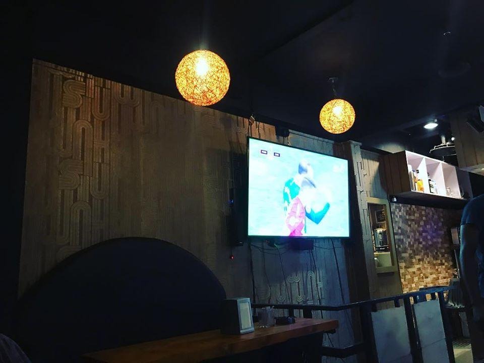 Cafe Sixteen Three