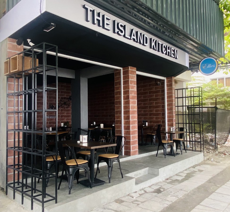 THE ISLAND KITCHEN by Ellies