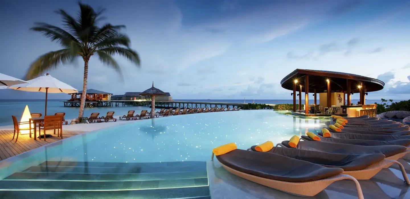 Centara Ras Fushi Resort & Spa