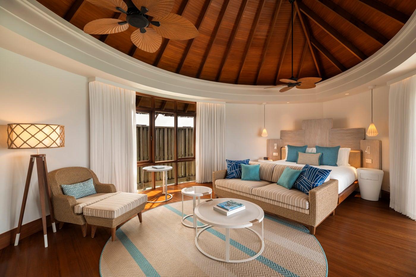 Constance Halaveli Resort photo 2