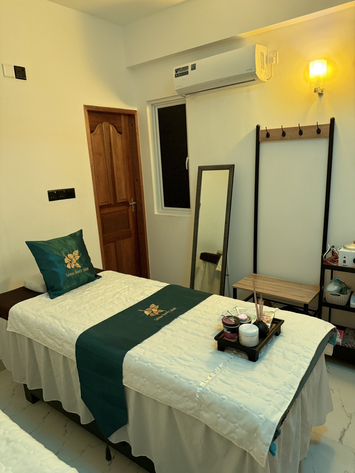 Saima Beauty Saloon