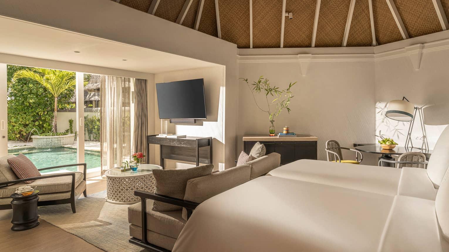 Four Seasons Resort Maldives at Kuda Huraa photo 2