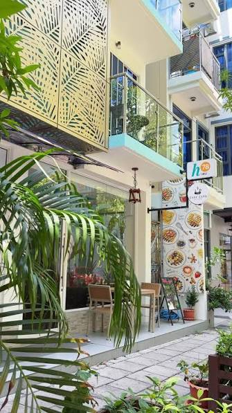 EASY EATS Cafe & Bistro