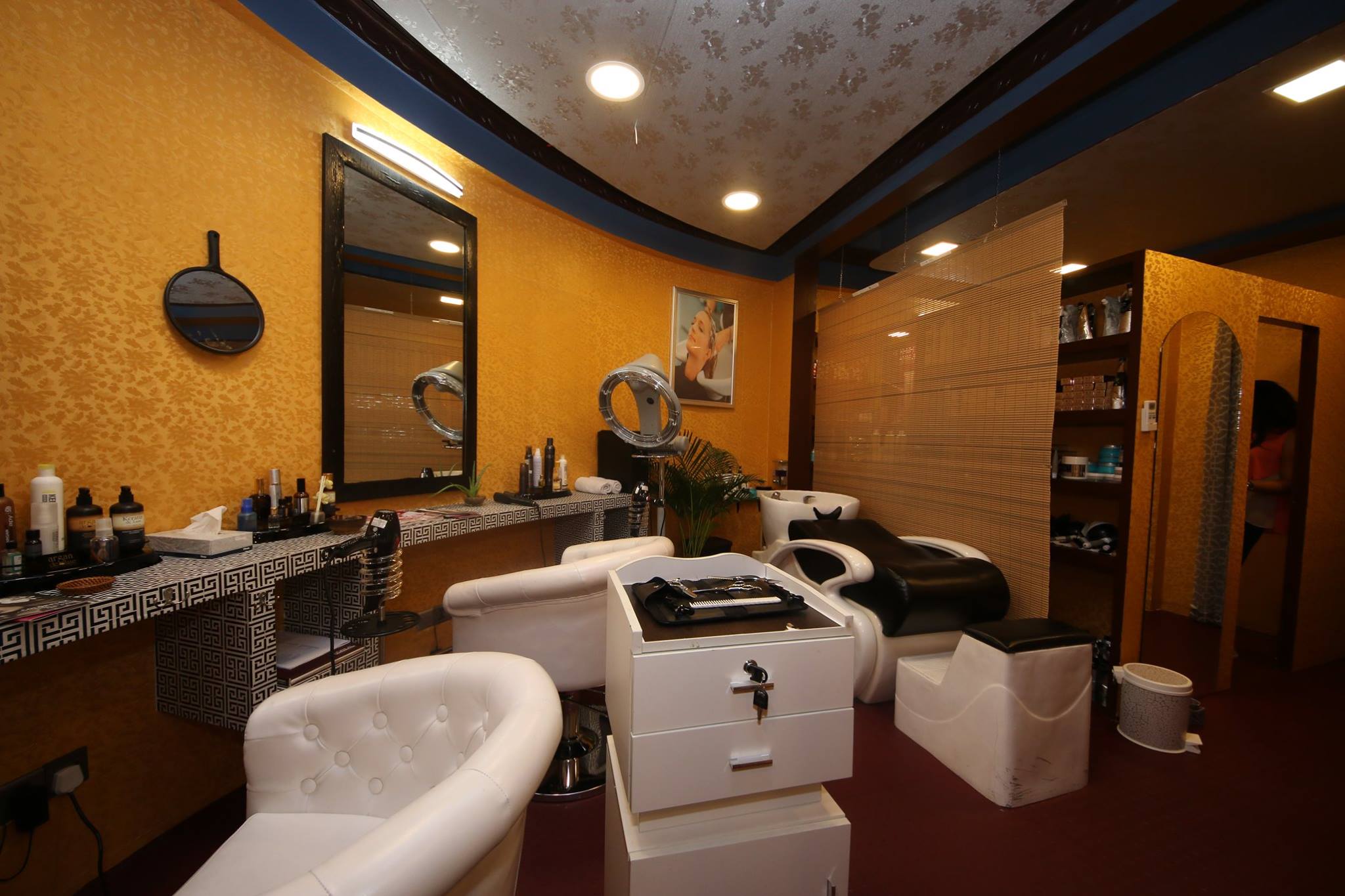 Chic Salon photo 2